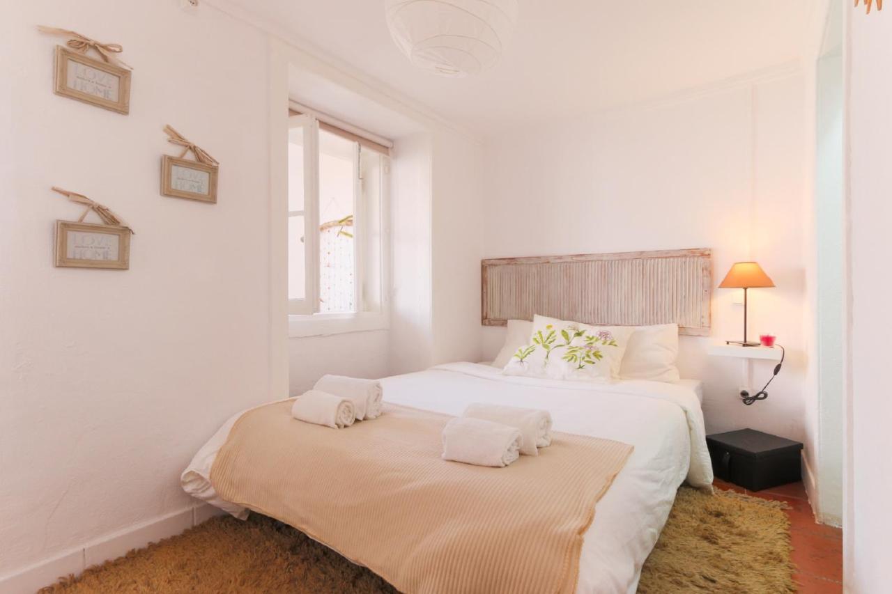 Santo Antonio Apartment Lisbon Bagian luar foto